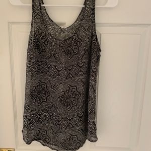 Old Navy black and white printed top